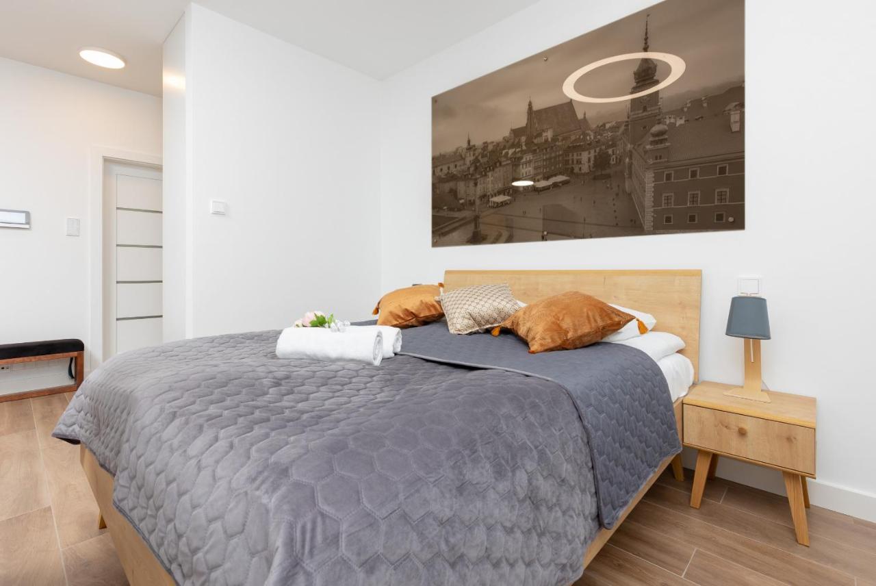 Srodmiescie Warsaw Muranow Apartments With Parking By Noclegi Renters Екстериор снимка
