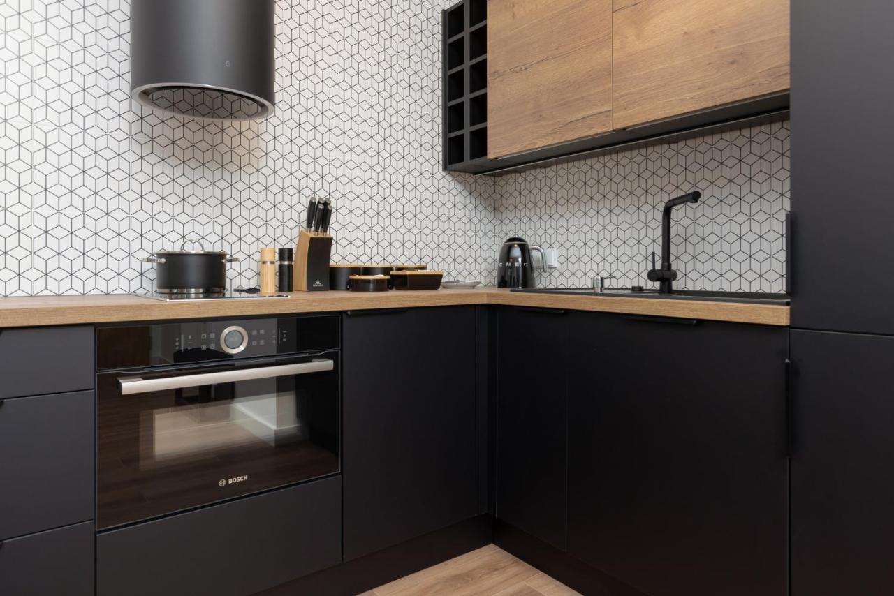 Srodmiescie Warsaw Muranow Apartments With Parking By Noclegi Renters Екстериор снимка