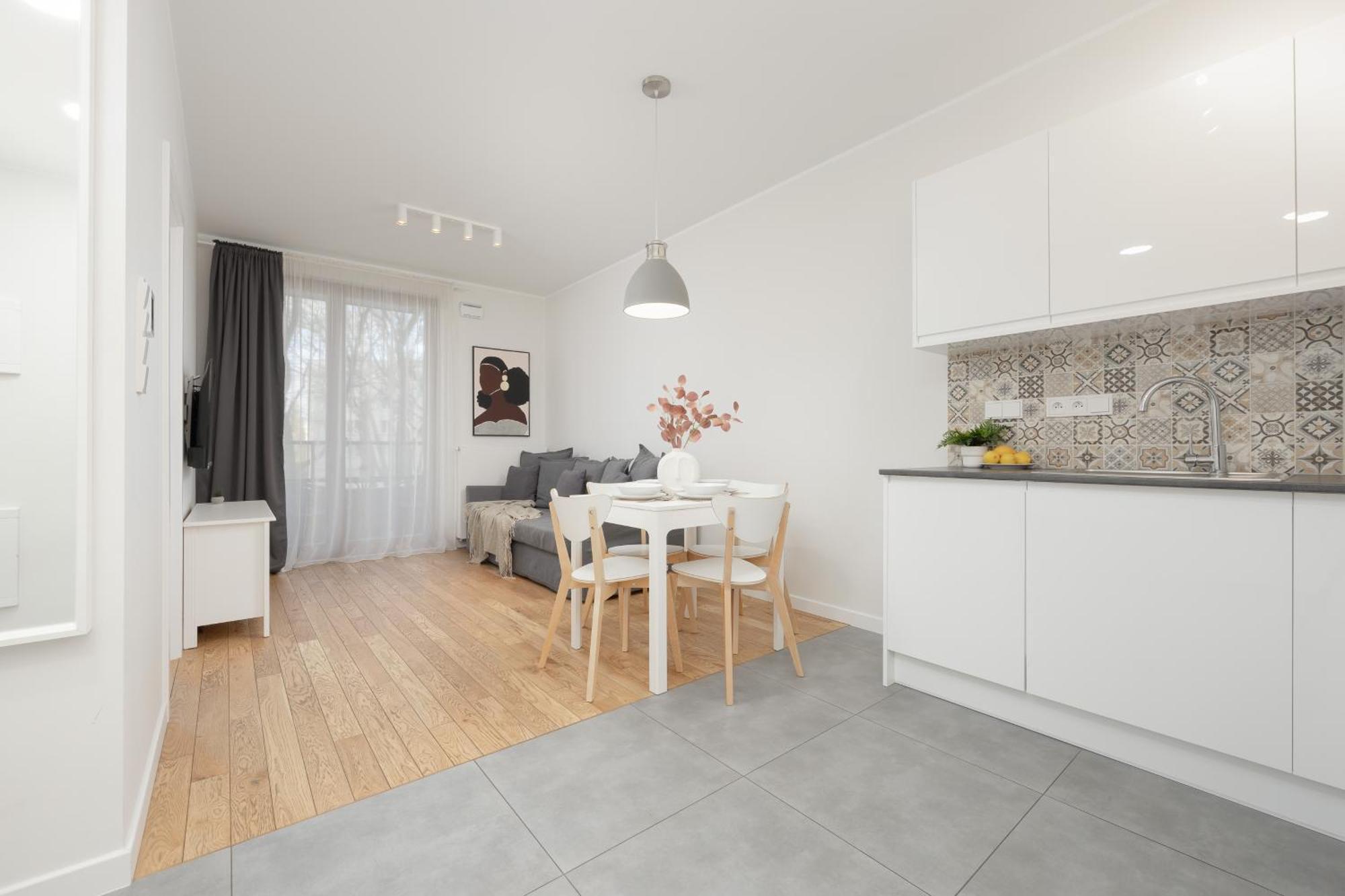 Srodmiescie Warsaw Muranow Apartments With Parking By Noclegi Renters Екстериор снимка